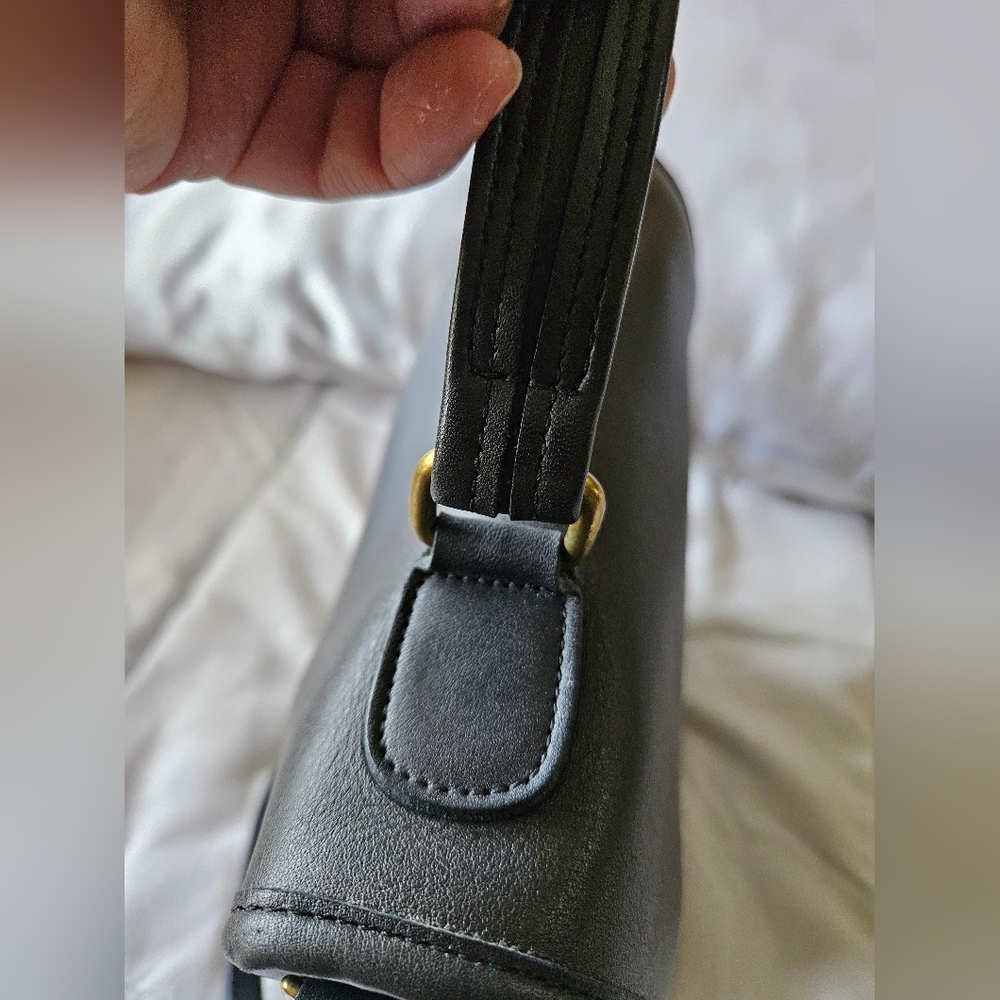 Coach Vintage Station Bag #5130 Navy Leather Crossbody w/ Hangtag - Picture 16 of 16